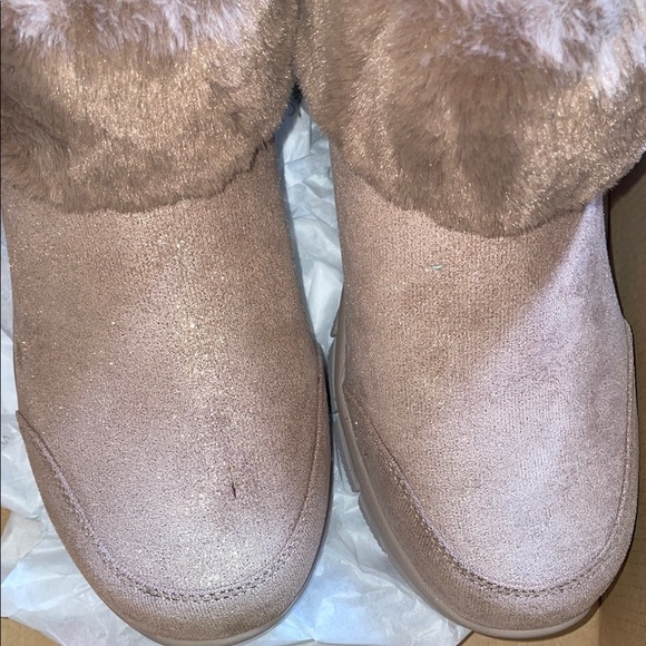 Skechers Tan and Gold Ankle Boots with Plush Lining - Picture 6 of 12